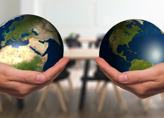 Язык молчания: Понимание невербального этикета в Китае для построения доверия